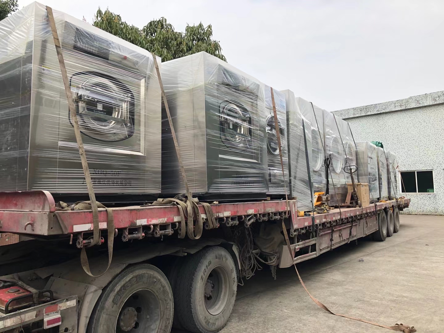 梅州中心醫(yī)院工業(yè)洗衣機(jī)